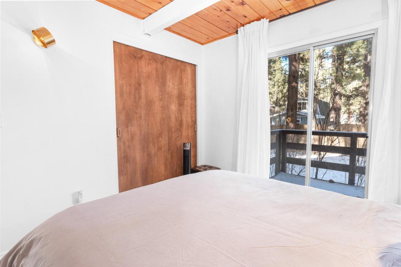 Bearadise - Prime Location For A Family Getaway In The Winter Or Summer Big Bear City Exterior foto